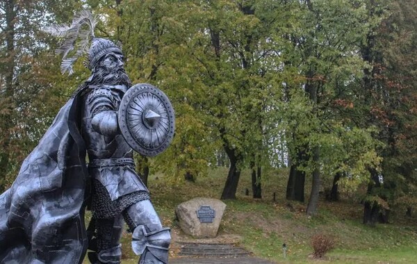 ДОРОГОЙ ЗАМКОВ
